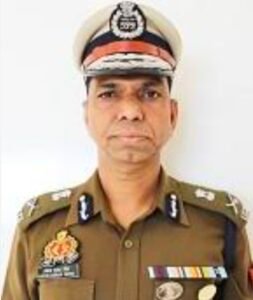 तत्कालीन डीआईजी/एसएसपी अशोक कुमार singh 